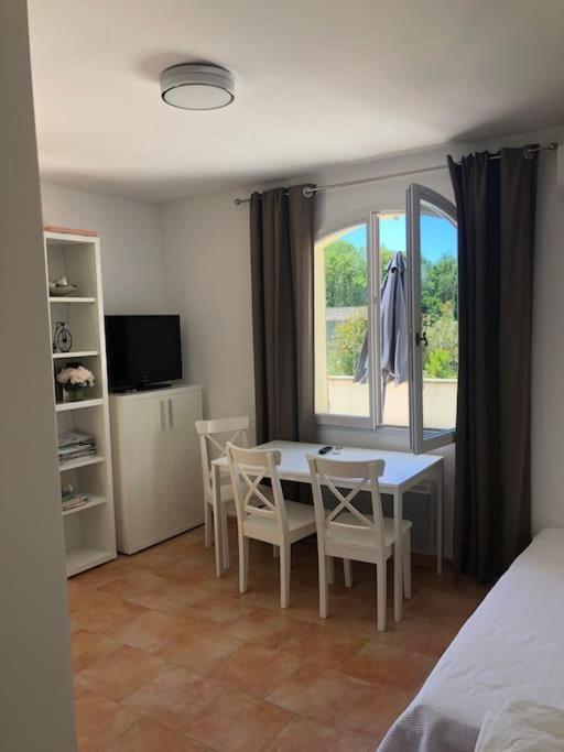 Appartement Dans Bastide A Saint Remy De Provence Luaran gambar